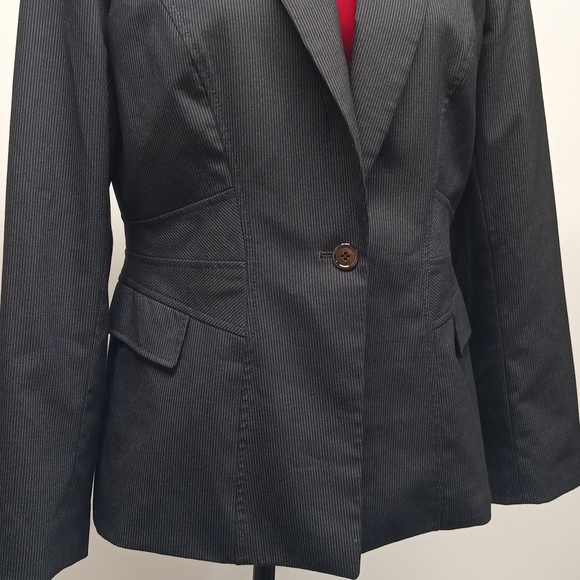 Tahari One-button-noth lapel shape blazer women's Sz 8 stripe blazer - Picture 6 of 10